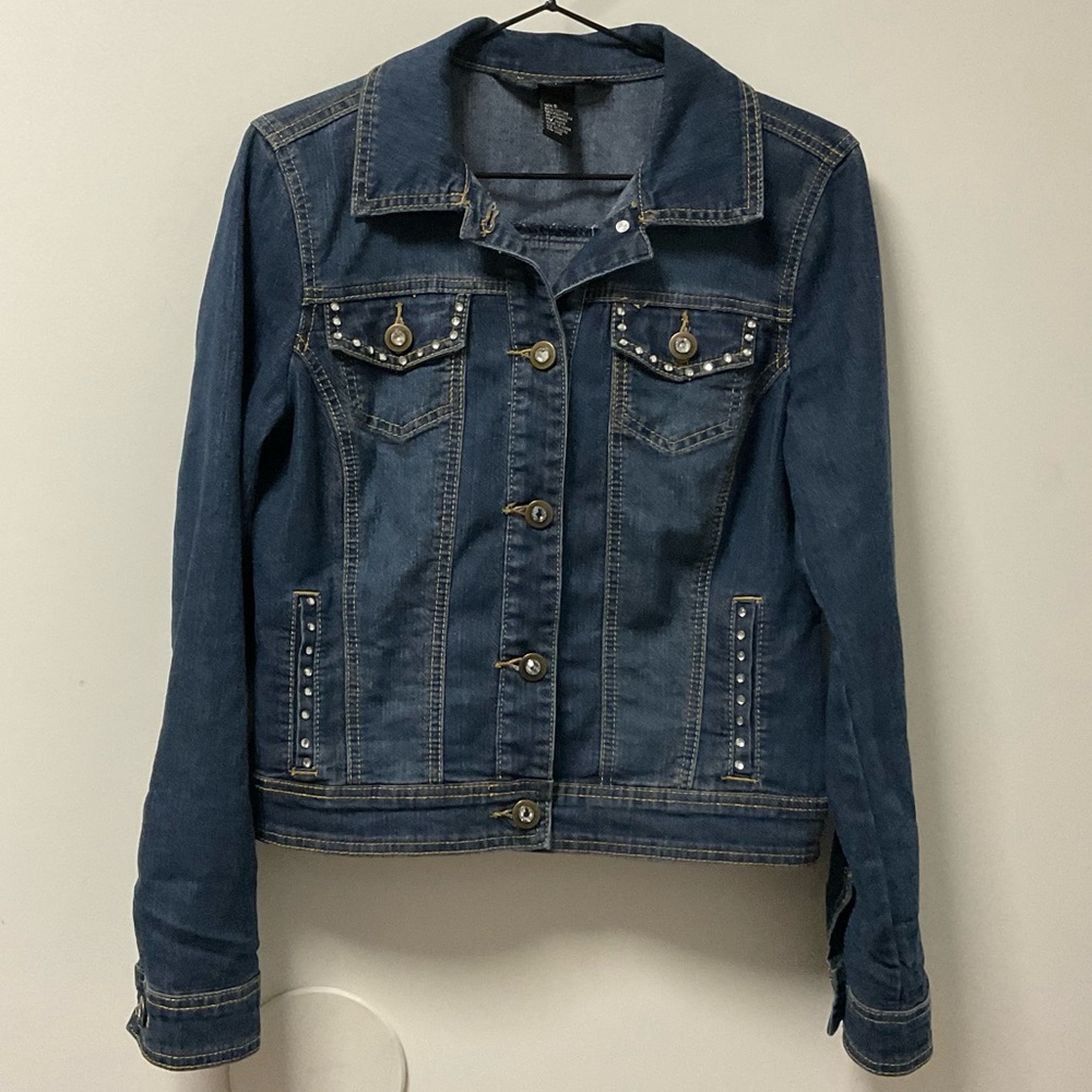 Blingy Baccini Rhinestone Slight Stretch Button Down Blue Jean Jacket! - Picture 9 of 10
